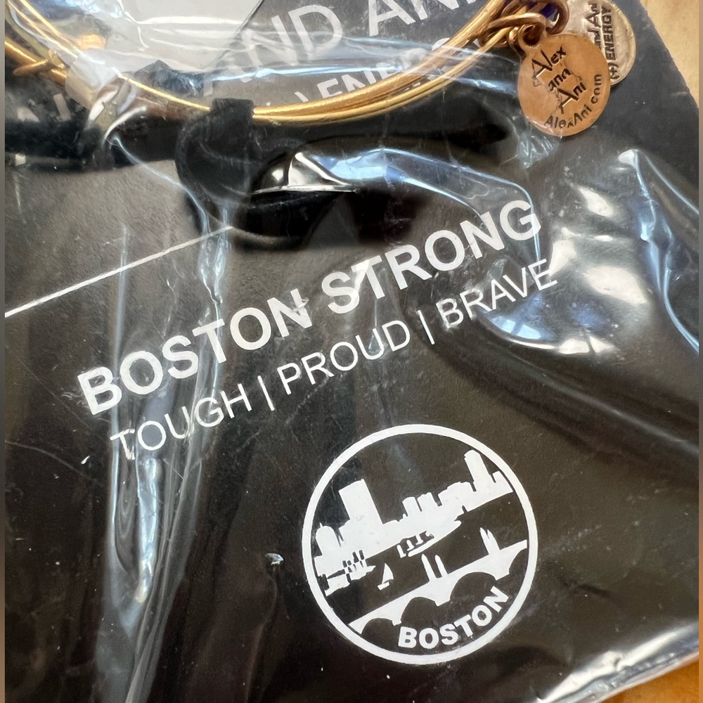 NIB Alex and Ani Limited Edition Boston Strong Bracelet - Picture 3 of 6